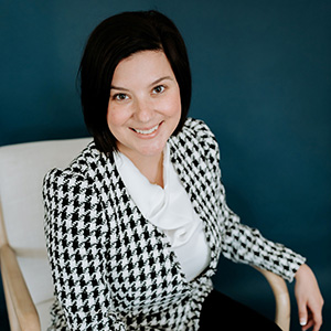 Profile photo for Lindsey Roberg